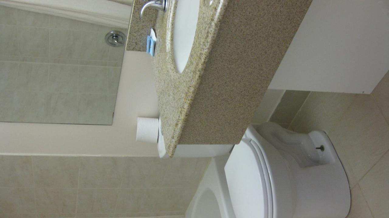 ברלינגטון Royal Inn חדר תמונה